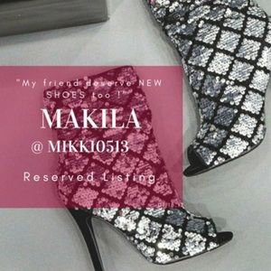 @mikki0513 - FLOSSY ANKLE BOOTIES - SILVER